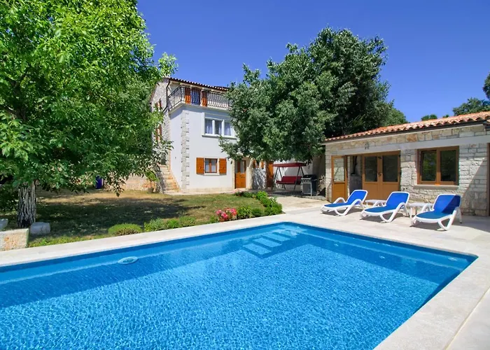 Villa Taki With Private Pool Near Rovinj