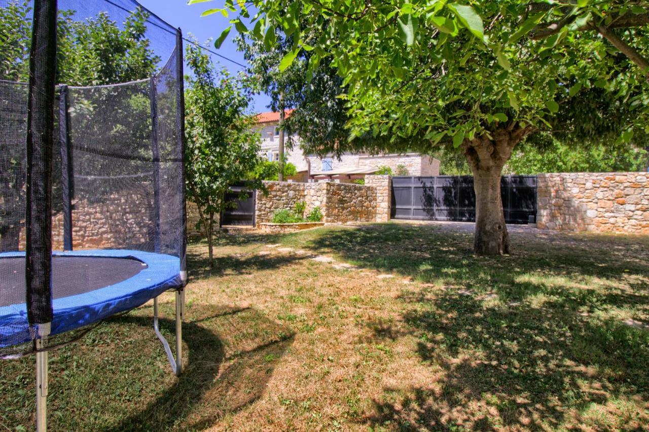 Taki With Private Pool Near Rovinj *