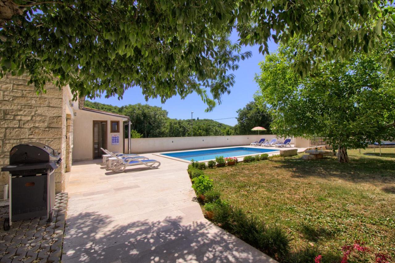 Taki With Private Pool Near Rovinj * Kanfanar